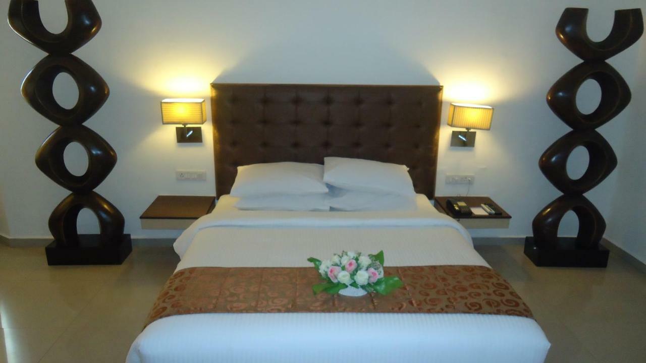 Srm Hotel Tuticorin Exterior photo