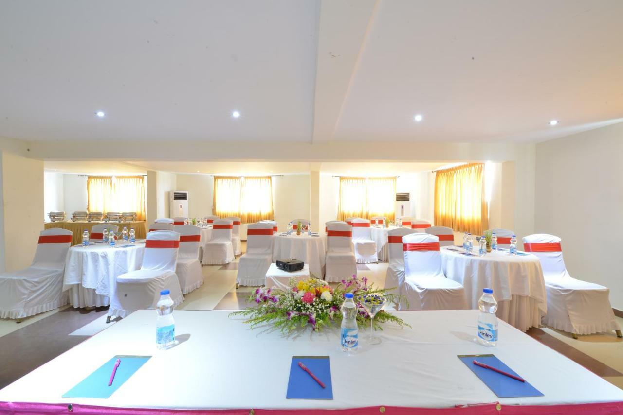 Srm Hotel Tuticorin Exterior photo